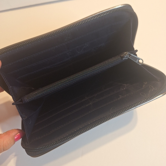 Vera Bradley Black Wallet with Blue and Green Accents - Picture 3 of 7